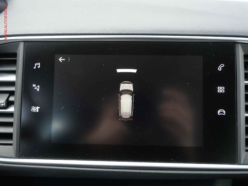 Peugeot 308 (2018) 1.5HDi, AC, tempo, navi - fotka 23 z 24