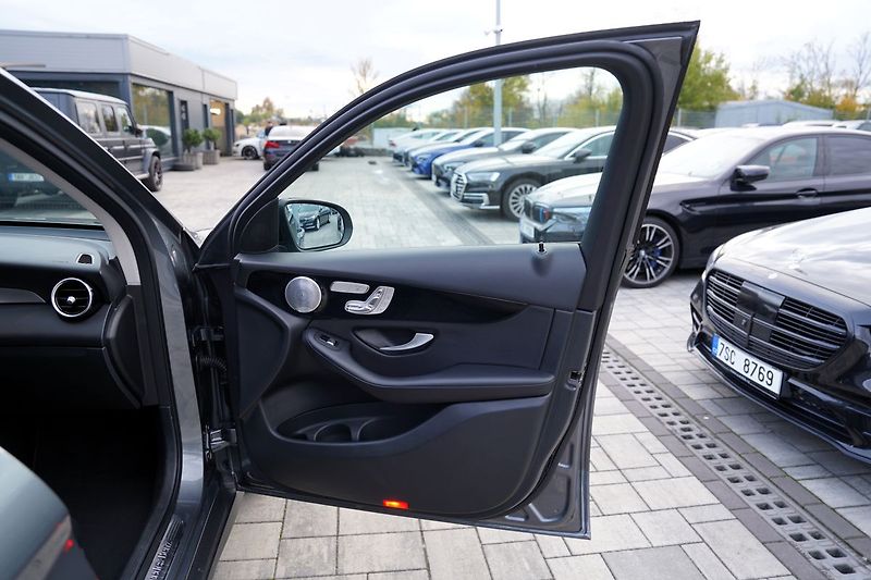 Mercedes-Benz GLC 220d 4Matic/facelift - fotka 21 z 42