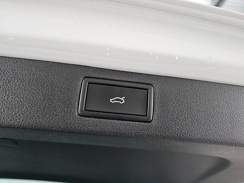 Škoda Kamiq (2025) 1.0TSi 85kW MONTE CARLO TAŽNÉ - fotka 28 z 29