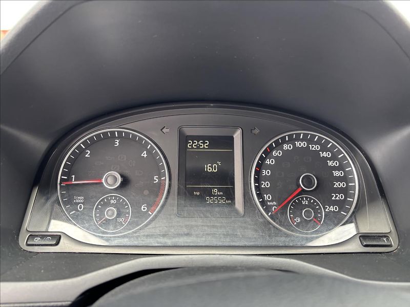 Volkswagen Caddy 2,0 TDi 75kW DPH - fotka 17 z 28