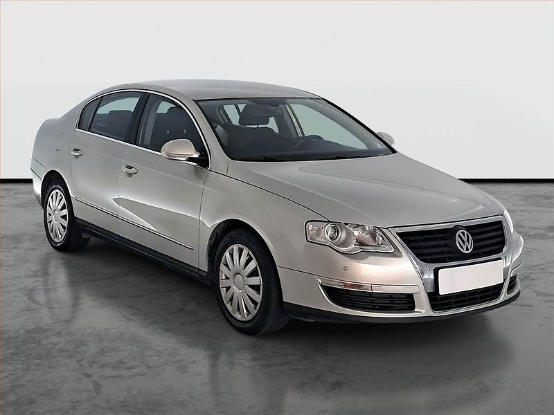 Volkswagen Passat (2010) 1.6 TDI, Serv.kniha, Navi - fotka 1 z 16
