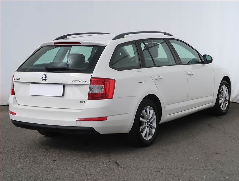 Škoda Octavia (2015) Ambition 1.6 TDI 4x4, 4X4 - fotka 5 z 18