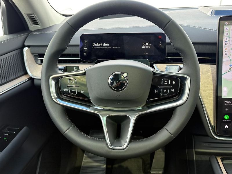 Volvo EX90 ULTRA TWIN MOTOR 335kW - fotka 12 z 30
