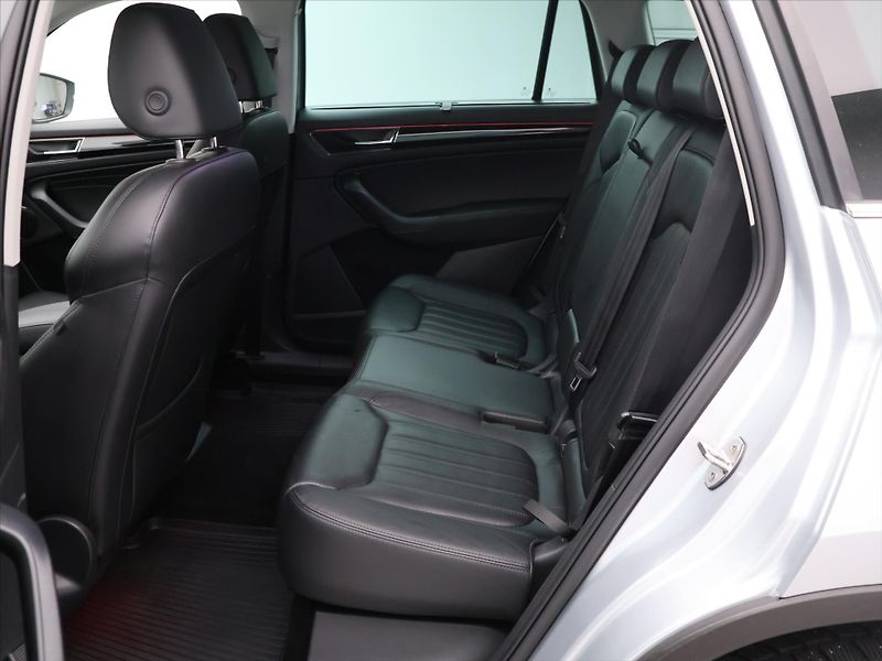 Škoda Kodiaq 2,0 TDI 147kW DSG 4x4 L&K DPH - fotka 11 z 23