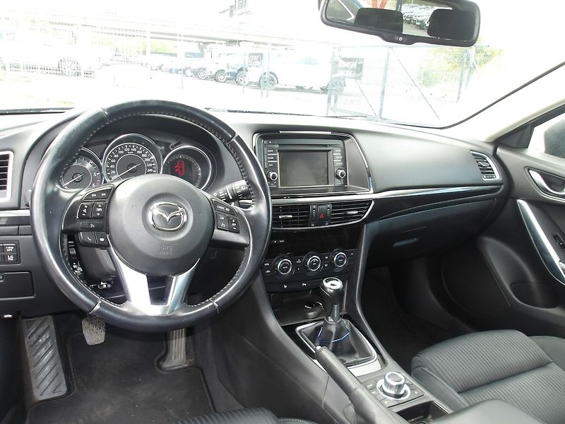 Mazda 6 2,2D PO ROZVODECH ! - fotka 22 z 31