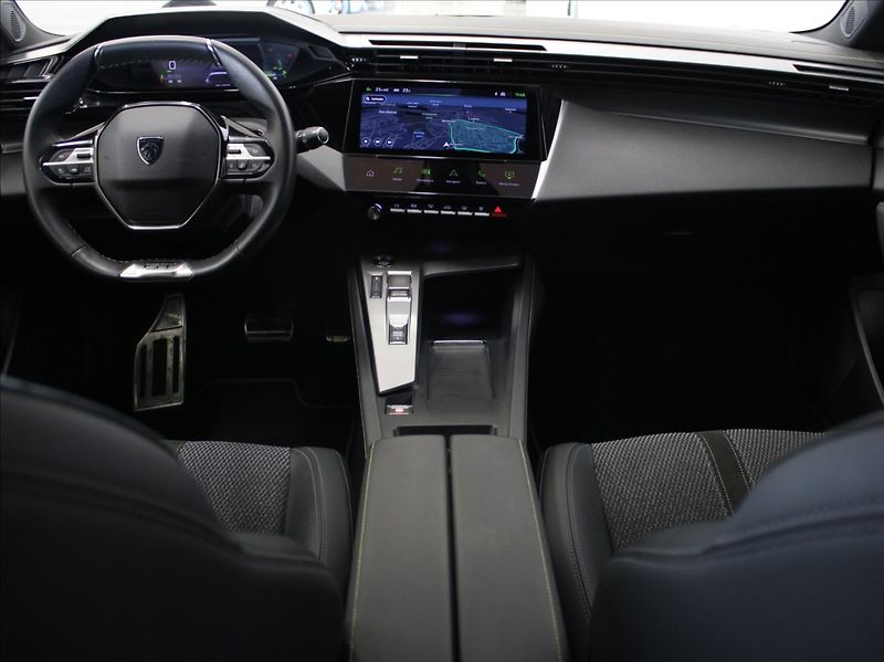 Peugeot 308 1,2 PT 96kW AT GT Výprodej! - fotka 8 z 23