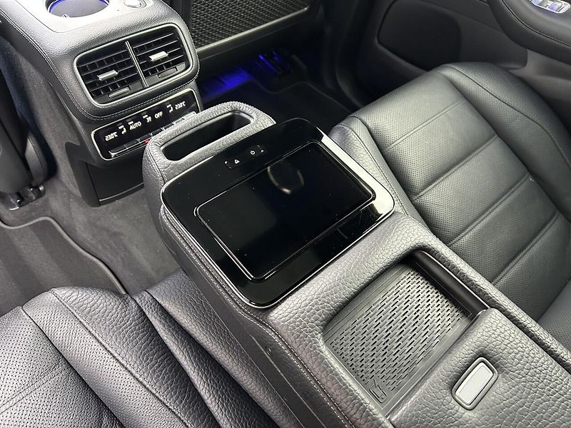 Mercedes-Benz GLS 400d 4MATIC AMG AIRMATIC - fotka 28 z 31