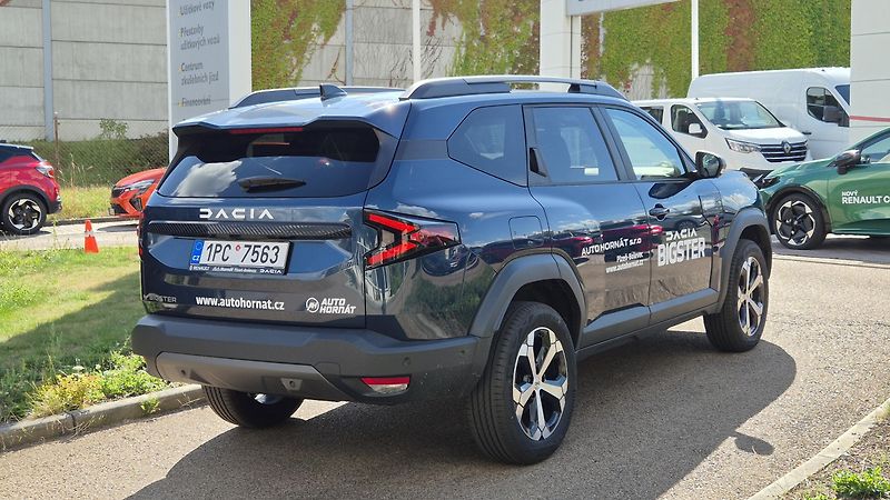 Dacia Bigster (2025) Journey hybrid 155       - fotka 3 z 10