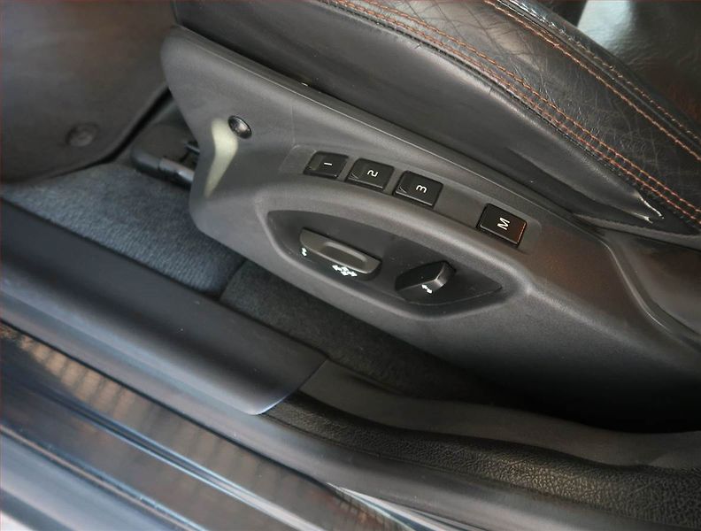 Volvo XC60 (2009) Summum T6, 4X4, Automat - fotka 19 z 21