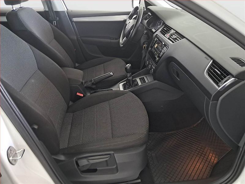 Škoda Octavia (2016) Ambition Plus 1.6 TDI - fotka 9 z 15