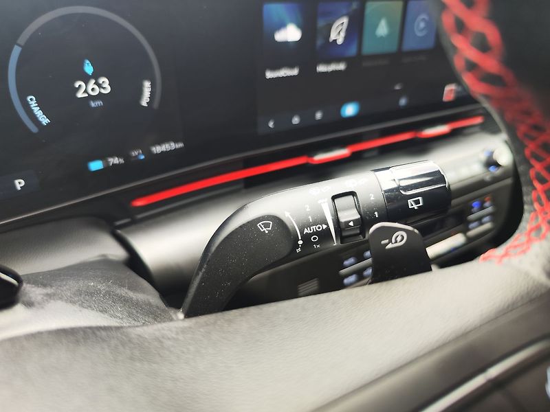 Hyundai Kona EV65kWh/150kW N-Line+ - fotka 34 z 39
