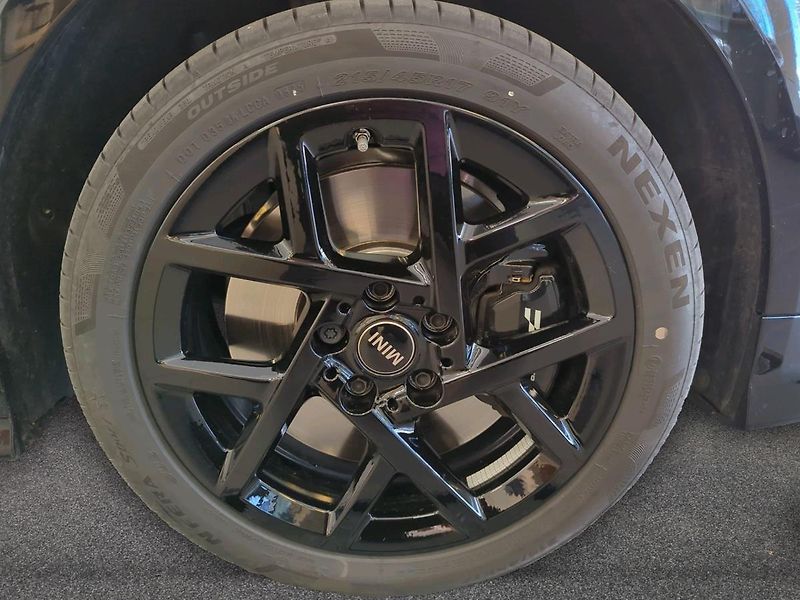 Mini Cooper S 5-doors - fotka 15 z 18