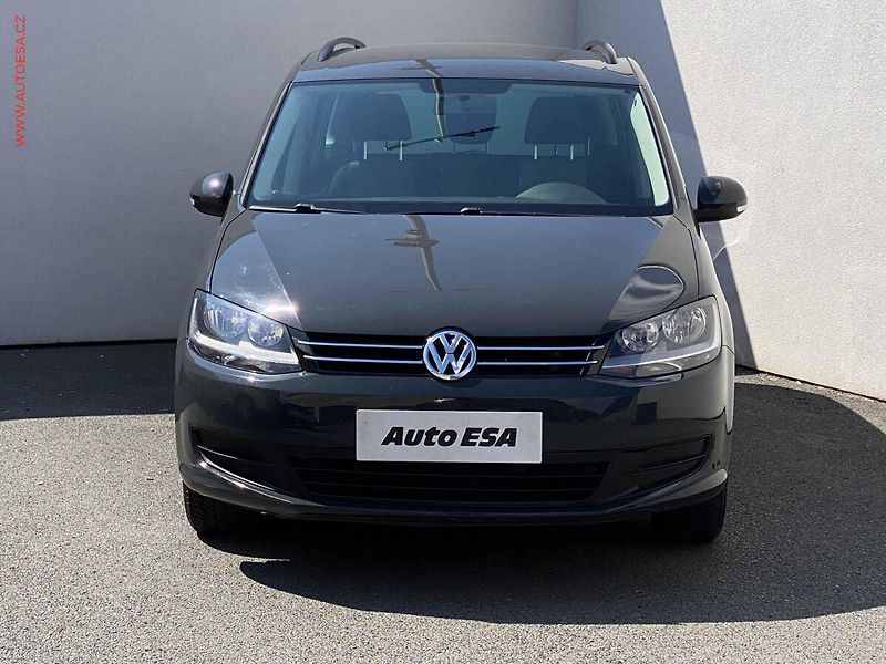 Volkswagen Sharan (2012) 2.0 TDI, 2.maj,ČR, servis - fotka 2 z 17