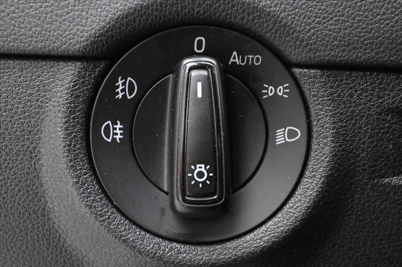 Škoda Octavia 2,0 TDI 110kW Elegance Tažné V - fotka 25 z 30