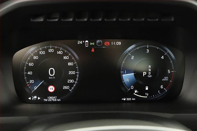 Volvo XC90 (2021) B5 AWD - fotka 8 z 20