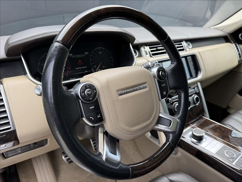 Land Rover Range Rover 5,0 V8 S/C Autobiography DPH - fotka 11 z 44