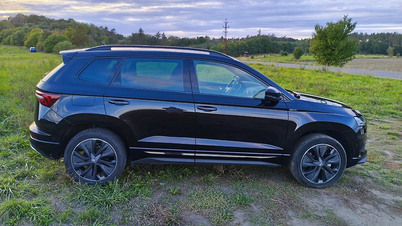 Škoda Karoq (2025) Sportline 1.5TSi DSG tažné - fotka 8 z 21