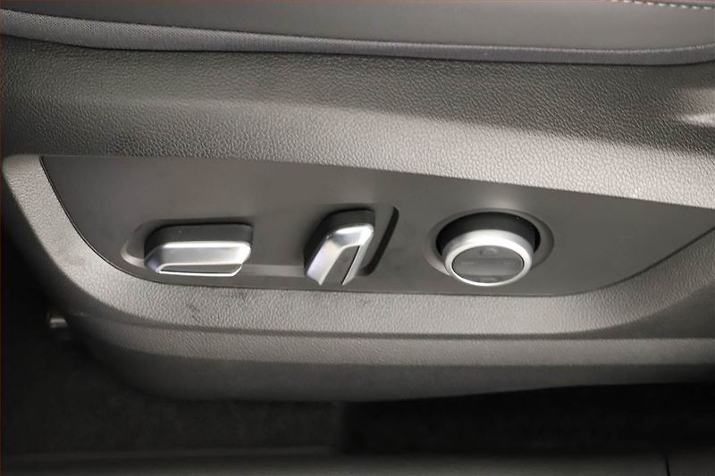 Chery Tiggo 8 (2026) 1.6 TGDI, UNIQUE, Ad. tempomat - fotka 18 z 20
