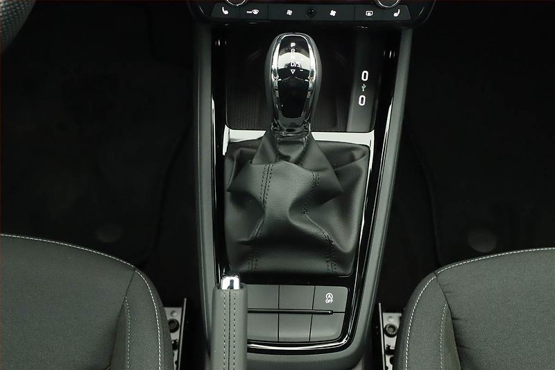 Škoda Scala (2025) 1.0 TSI, Drive - fotka 12 z 16