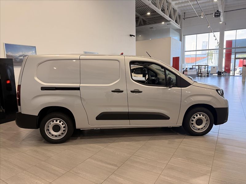Toyota ProAce City 1,5 Panel Van LWB Active 2S Mu - fotka 6 z 10