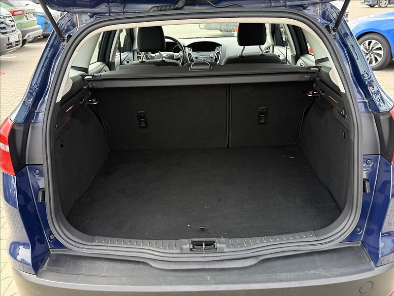 Ford Focus 1,6 TDCi 70kW Trend - fotka 13 z 22