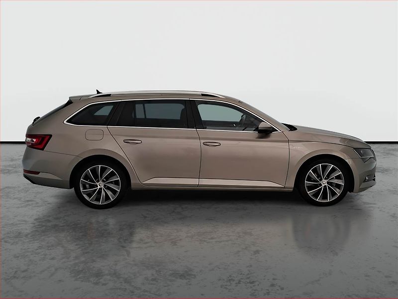 Škoda Superb (2016) Laurin&Klement 2.0 TDI - fotka 6 z 19