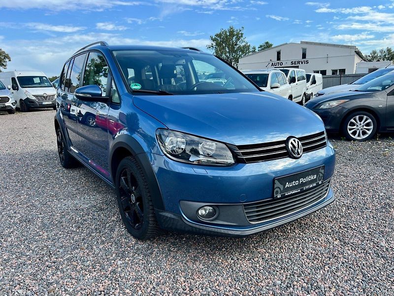Volkswagen Touran (2011) 2.0 TDI 103 kW Cross DSG - fotka 4 z 19
