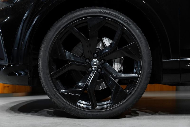 Audi Q8 - fotka 5 z 22
