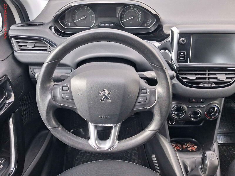 Peugeot 208 (2016) 1.2 PT, ČR, Active, +kola - fotka 11 z 15
