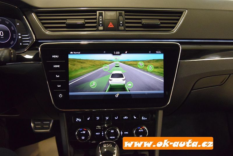 Škoda Superb 1.4 TSI iV LAURIN & KLEMENT  - fotka 60 z 77