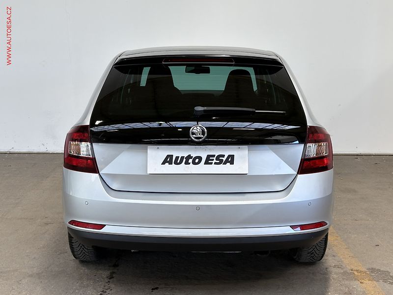 Škoda Rapid (2014) 1.2 TSi, Style, xenon, panor - fotka 5 z 16