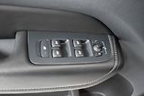 Volvo XC60 B4 AWD KESSY*MATRIX*VÝHŘEV* - náhled 14