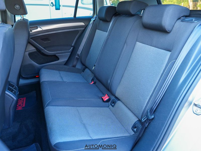 Volkswagen Golf Variant (2015) VII 1.6 TDI Trendline Výhrev s - fotka 8 z 17