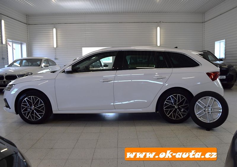Škoda Octavia 2.0 TDI STYLE PLUS MATRIX DSG  - fotka 2 z 77