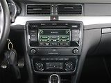 Škoda Superb (2012) 1.6 TDI, Xenony, Tempomat - náhled 12