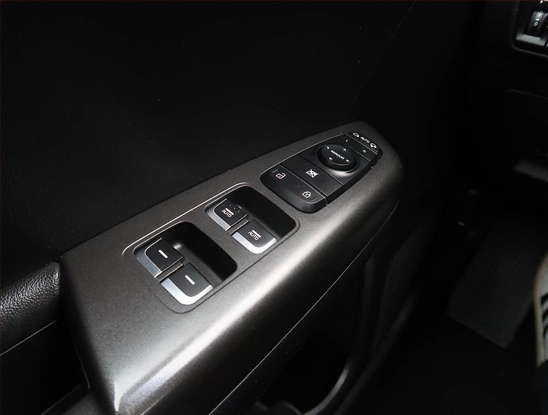 Kia Sportage (2019) 1.6 GDI, Serv.kniha, Navi - fotka 24 z 24
