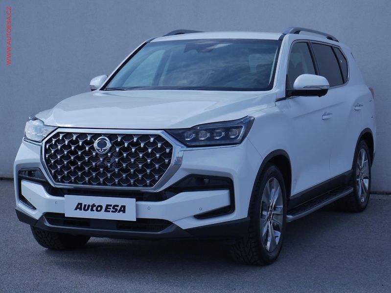 SsangYong Rexton (2023) 2.2 CRDi 4x4, 7míst, 1.maj - fotka 3 z 28