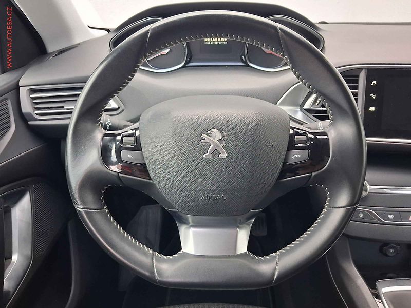 Peugeot 308 (2019) 1.5 HDi, Active, navi, kamera - fotka 11 z 19