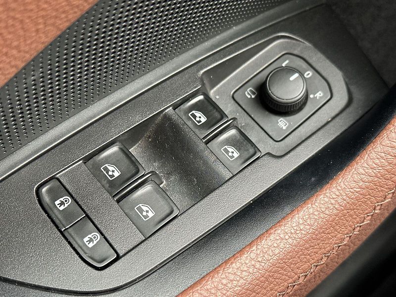 Škoda Kodiaq (2024) 2.0 TDI 4x4 DSG Exclusive Sele - fotka 19 z 41