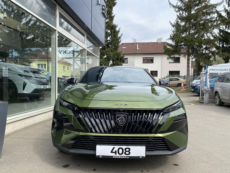 Peugeot 408 (2026) GT Hybrid 145 e-DCS6 - fotka 2 z 19