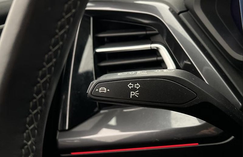 Audi Q4 40 Sportback e-tron S-Line Kam - fotka 11 z 31