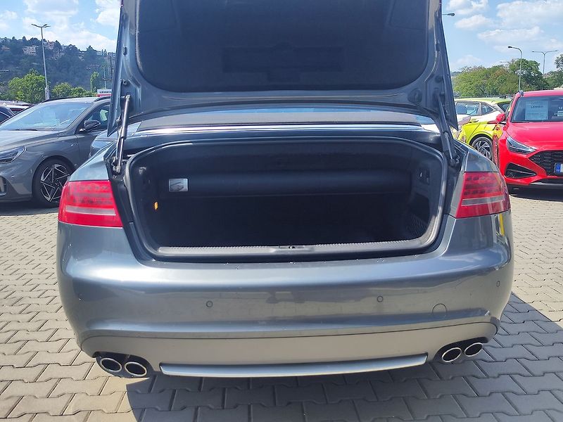 Audi S5 3.0 TFSI/245kW V6 Cabrio 4x4 - fotka 17 z 35