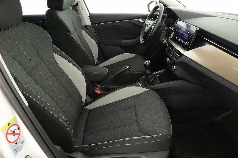 Škoda Scala (2023) Style 1.0 TSI, ČR,1.maj - fotka 7 z 19