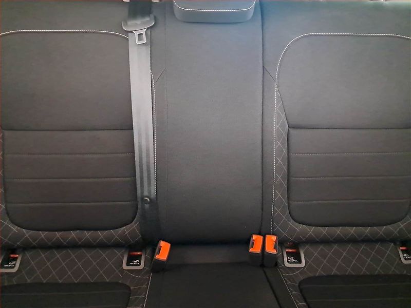 Škoda Fabia (2015) 1.2 TSI, Park. senzory - fotka 10 z 18