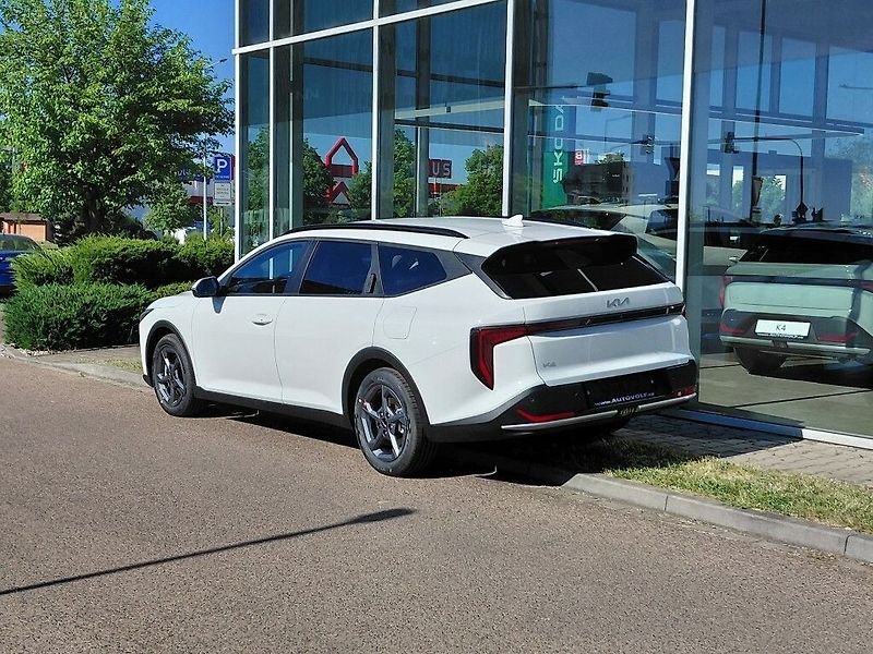 Kia K4 SPIN 1,6 T-GDi GPF 7DCT 110kW/ - fotka 6 z 12