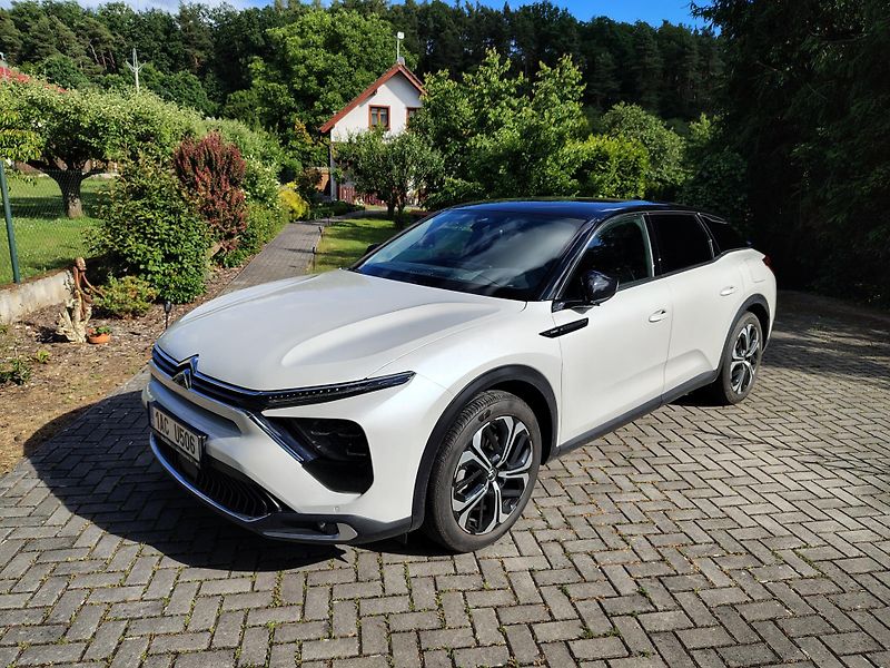 Citroën C5 X (2023) - fotka 24 z 30