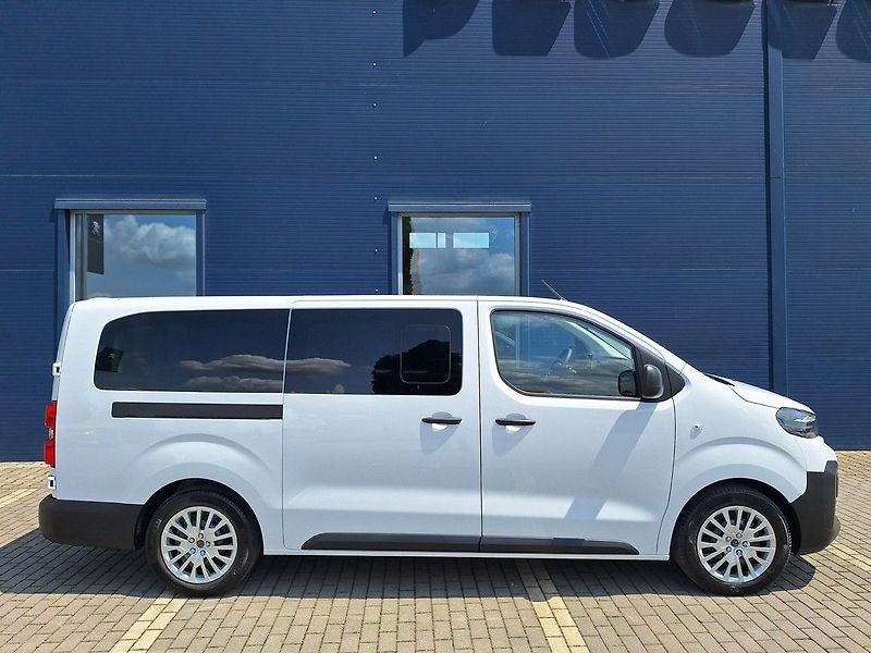 Peugeot Traveller (2026) Expert Combi L3 2.2 BHDi 180 - fotka 6 z 17