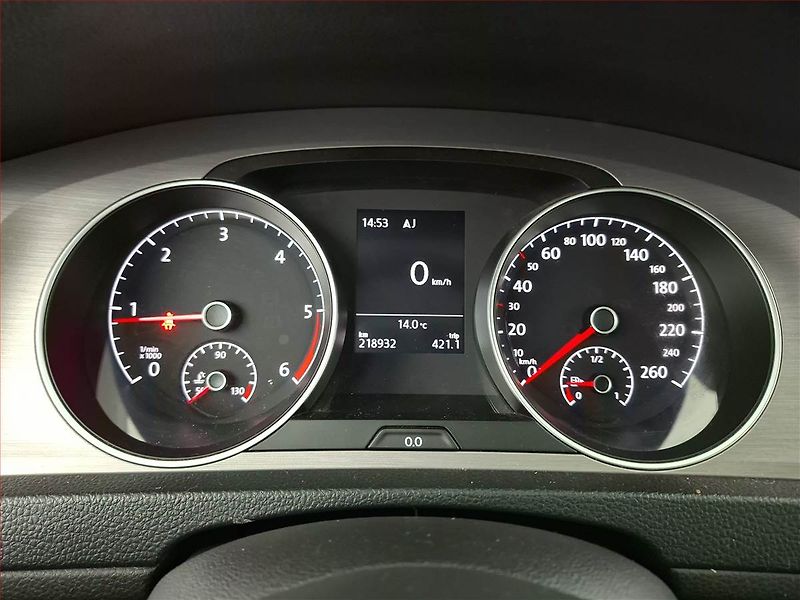 Volkswagen Golf (2014) 2.0 TDI, Navi, Xenony - fotka 11 z 22