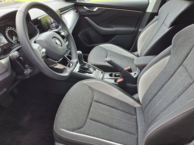 Škoda Scala (2021) Style DSG 1,5TSi 110kW - fotka 6 z 35