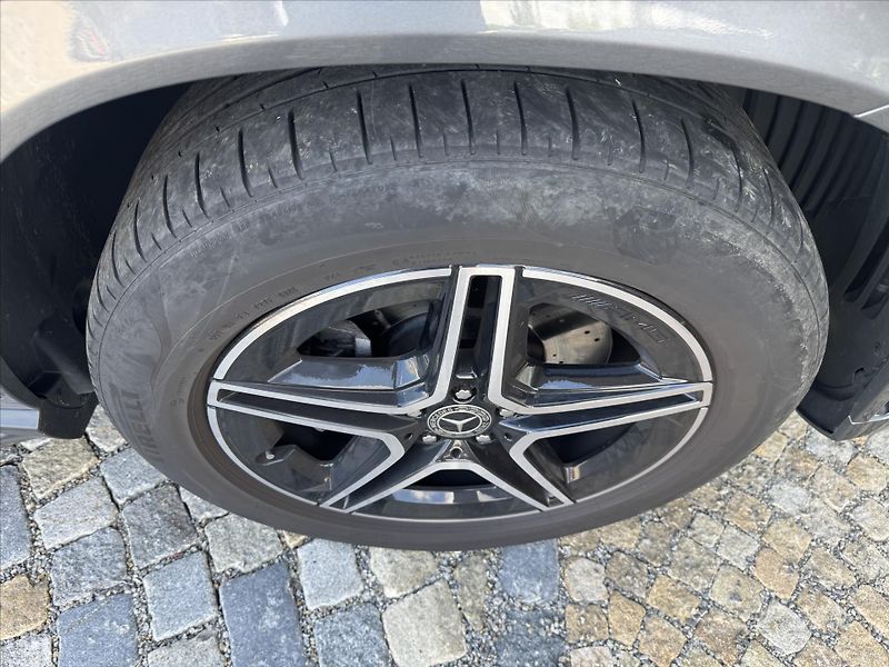 Mercedes-Benz GLE 300d 4M coupe*AMG - fotka 38 z 41